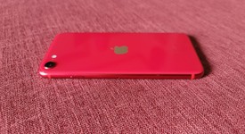 Fair
													Apple iPhone SE 2nd Gen 2020 - Unlocked, Red, 64 GB, A2275, photo 5 of 11