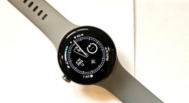 Good
													Google Pixel Watch 2 - Wi-Fi, Gold, Wi-Fi, photo 1 of 8