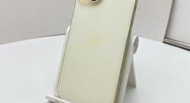 Fair
													Apple iPhone 15 - Unlocked, Yellow, 128 GB, A2846, photo 3 of 9