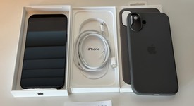 Good
													Apple iPhone 16 Plus - Unlocked, Black, 128 GB, A3082, photo 3 of 7