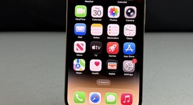 Good
													Apple iPhone 14 Pro - Unlocked, Gold, 128 GB, A2650, photo 3 of 11