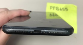Good
													Apple iPhone Xr - Unlocked, Black, 64 GB, A1984, photo 3 of 8
