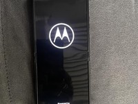 Motorola Razr Plus (2024)