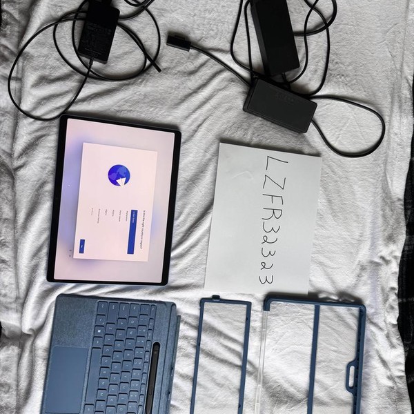 Microsoft Surface Pro 11 - 512 GB, Sapphire, 16 GB, Snapdragon X Elite