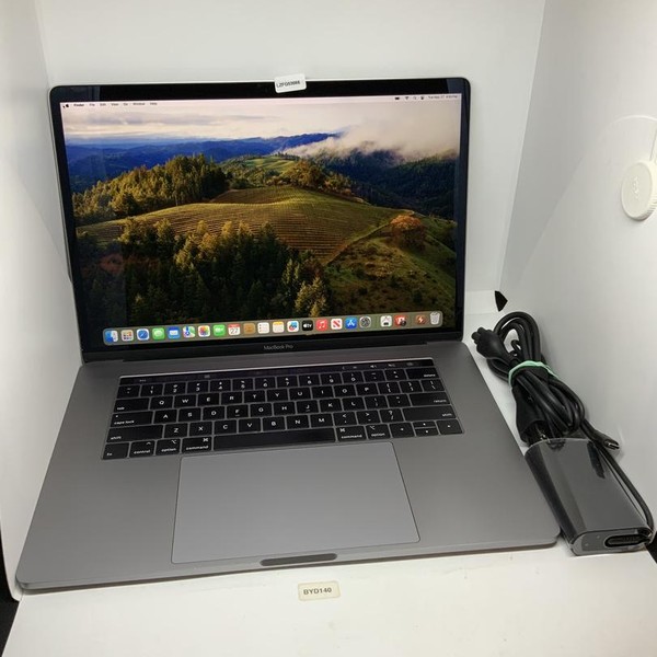 MacBook Pro 2019 - 15 inch - I7, Gray, 256 GB, 16 GB