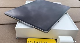 Good
													Apple iPad Air 13" (M2) 2024 - Unlocked, Gray, 256 GB, A2899, photo 4 of 5