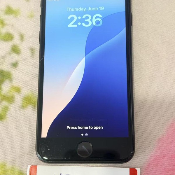 Apple iPhone SE 2nd Gen 2020 - Unlocked, 128 GB, Black, A2275