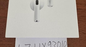 New
													Apple AirPods 4th Gen - Active Noise Cancellation, photo 2 of 4