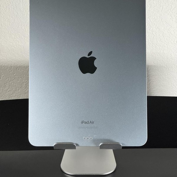 Apple iPad Air 11 inch (M2) 2024 - Wi-Fi, 512 GB, Blue, A2902