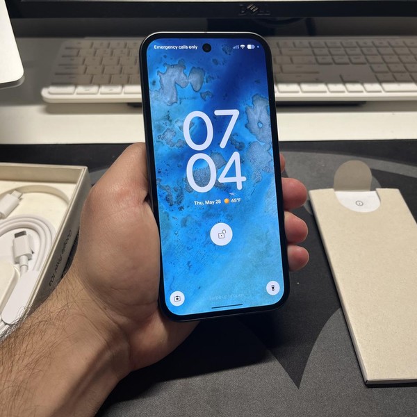 Google Pixel 10a - Unlocked, 128 GB, Obsidian, GE1GQ