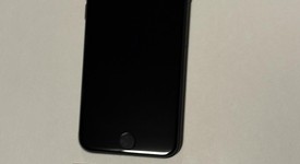 Good
													Apple iPhone SE 3rd Gen 2022 - Unlocked, Midnight, 64 GB, A2595, photo 2 of 8