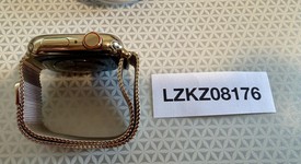 Mint
													Apple Watch Series 7 41mm - Unlocked, Gold, A2475 - Cellular, Stainless, photo 3 of 6