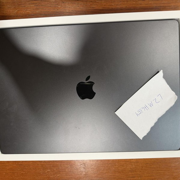 MacBook Pro Late 2023 (M3) - 16 inch - 512 GB, Black, 36 GB, Apple M3 Pro 12-core, 18-core GPU