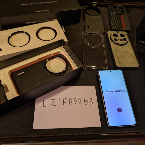 Xiaomi 15 Ultra - Unlocked Non-US, 512 GB, Silver, 16 GB