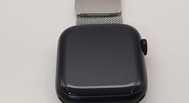 Good
													Apple Watch Series 8 45mm - Unlocked, Midnight, A2774 - Cellular, Aluminum, photo 3 of 4