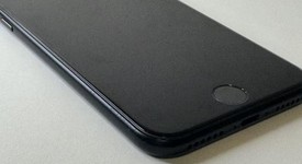 Good
													Apple iPhone SE 2nd Gen 2020 - Unlocked, Black, 64 GB, A2275, photo 5 of 8