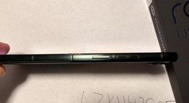 Mint
													Motorola Razr Ultra (2025) - Unlocked, PANTONE Scarab, 1 TB, 16 GB, photo 5 of 6