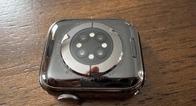 Good
													Apple Watch Series 6 40mm - Unlocked, Graphite, A2293 - Cellular, Stainless Steel, photo 3 of 3