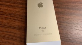 Good
													Apple iPhone SE 1st Gen 2016 - Unlocked, Gold, 64 GB, A1662, photo 4 of 4