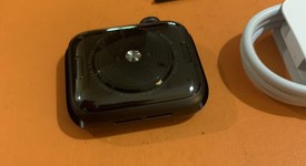 Mint
													Apple Watch SE 1st Gen 40mm - Gray, A2351 - GPS, Aluminum, photo 4 of 7