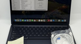 Good
													MacBook Air 2022 - 13" - Apple M2, Midnight, 256 GB, 8 GB, photo 1 of 10