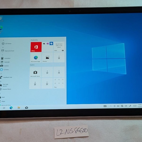 Microsoft Surface Pro 5 (2017) - Wi-Fi, 128 GB, Silver, 4 GB