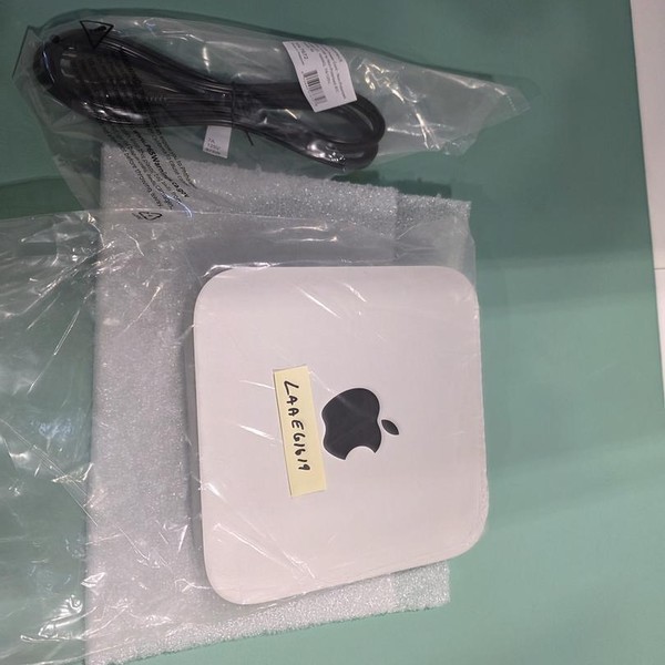 Mac mini 2020 - Apple M1, Silver, 256 GB, 8 GB