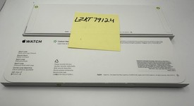 New
													Apple Watch SE 2nd Gen 40mm - Midnight, A2722 - GPS, Aluminum, photo 3 of 4