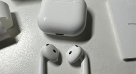 Used
													Apple AirPods 4th Gen - Standard, photo 2 of 3