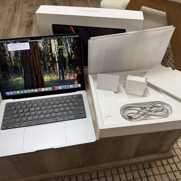 MacBook Pro 2023 - 14 inch - 512 GB, Gray, 16 GB, Apple M2 Pro 10-core