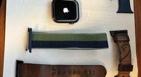 Good
													Apple Watch Series 7 45mm - Unlocked, Graphite, A2477 - Cellular, Stainless, photo 3 of 20