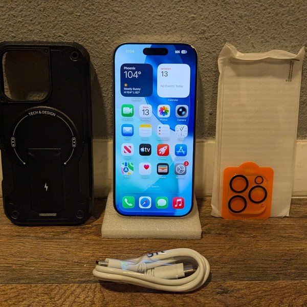 Apple iPhone 16 Pro - Unlocked, 256 GB, White, A3083
