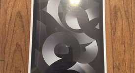New
													Apple iPad Air 5th Gen - Wi-Fi, Gray, 64 GB, A2588, photo 3 of 8
