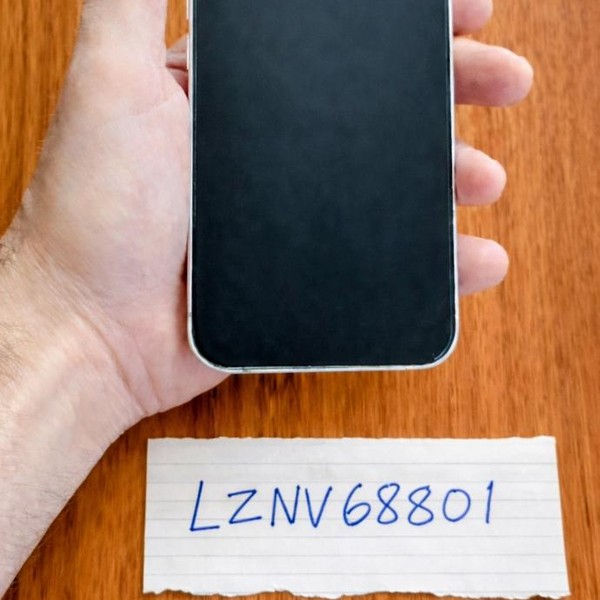 Apple iPhone 16 - Unlocked, 256 GB, White, A3081