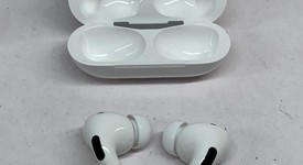 Used
													Apple AirPods Pro 2nd Gen - USB-C, photo 3 of 6