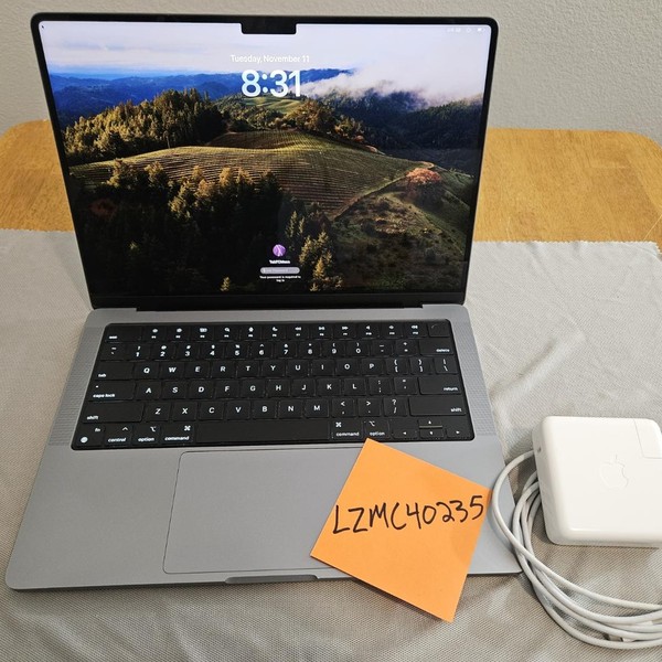 MacBook Pro 2023 - 14 inch - 1 TB, Gray, 32 GB, Apple M2 Pro 10-core