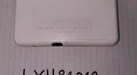 Mint
													New Nintendo 2DS XL - White & Orange, 1 GB, photo 3 of 9