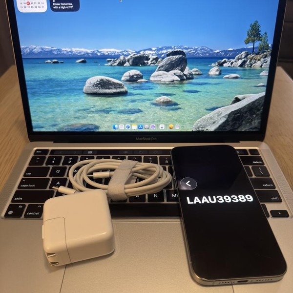 MacBook Pro 2020 - 13 inch - Apple M1, Silver, 256 GB, 8 GB