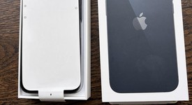 Good
													Apple iPhone 13 - Verizon, Midnight, 128 GB, A2482, photo 3 of 13