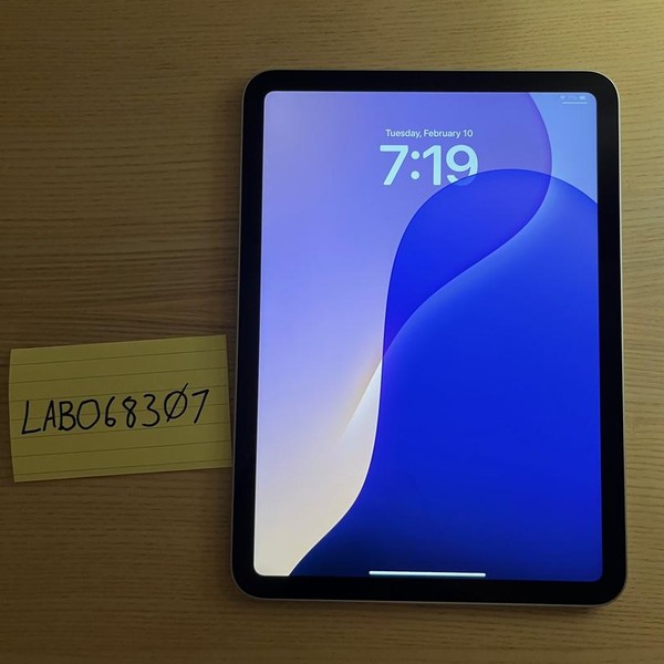 Apple iPad 11th Gen - Wi-Fi, 128 GB, Silver, A3354