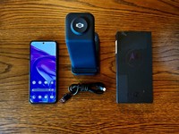 Motorola Razr Plus (2024)
