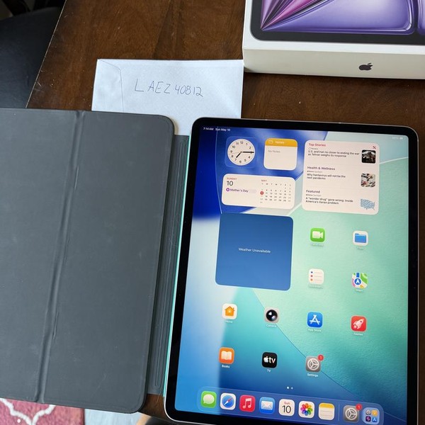Apple iPad Air 13 inch (M3) 2025 - Unlocked, 128 GB, Purple