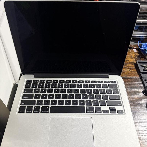MacBook Pro 2015 (Retina) - 13 inch - 256 GB, Silver, 8 GB