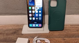 Good
													Apple iPhone 14 Plus - Unlocked Non-US, Midnight, 256 GB, A2886, photo 1 of 16