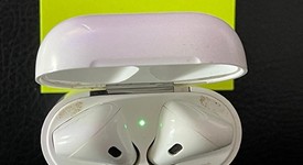 Used
													Apple AirPods 2nd Gen - Lightning Case, photo 1 of 5