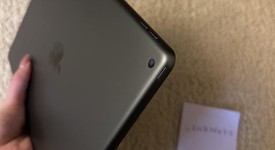 Mint
													Apple iPad 8th Gen - Wi-Fi, Gray, 32 GB, A2270, photo 4 of 8