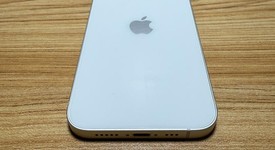 Good
													Apple iPhone 13 - Unlocked Non-US, Starlight, 128 GB, A2631, photo 5 of 7