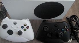Mint
													Xbox Series S (2020) - White, 512 GB, photo 6 of 6