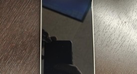 Mint
													OnePlus 15 - Unlocked Non-US, Sand Storm, 512 GB, 16 GB, photo 4 of 12