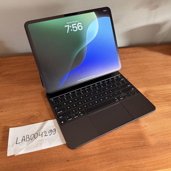 Apple iPad Pro 13 inch (M4) 2024 - Wi-Fi, 512 GB, Silver, 8 GB, A2925, Standard Glass